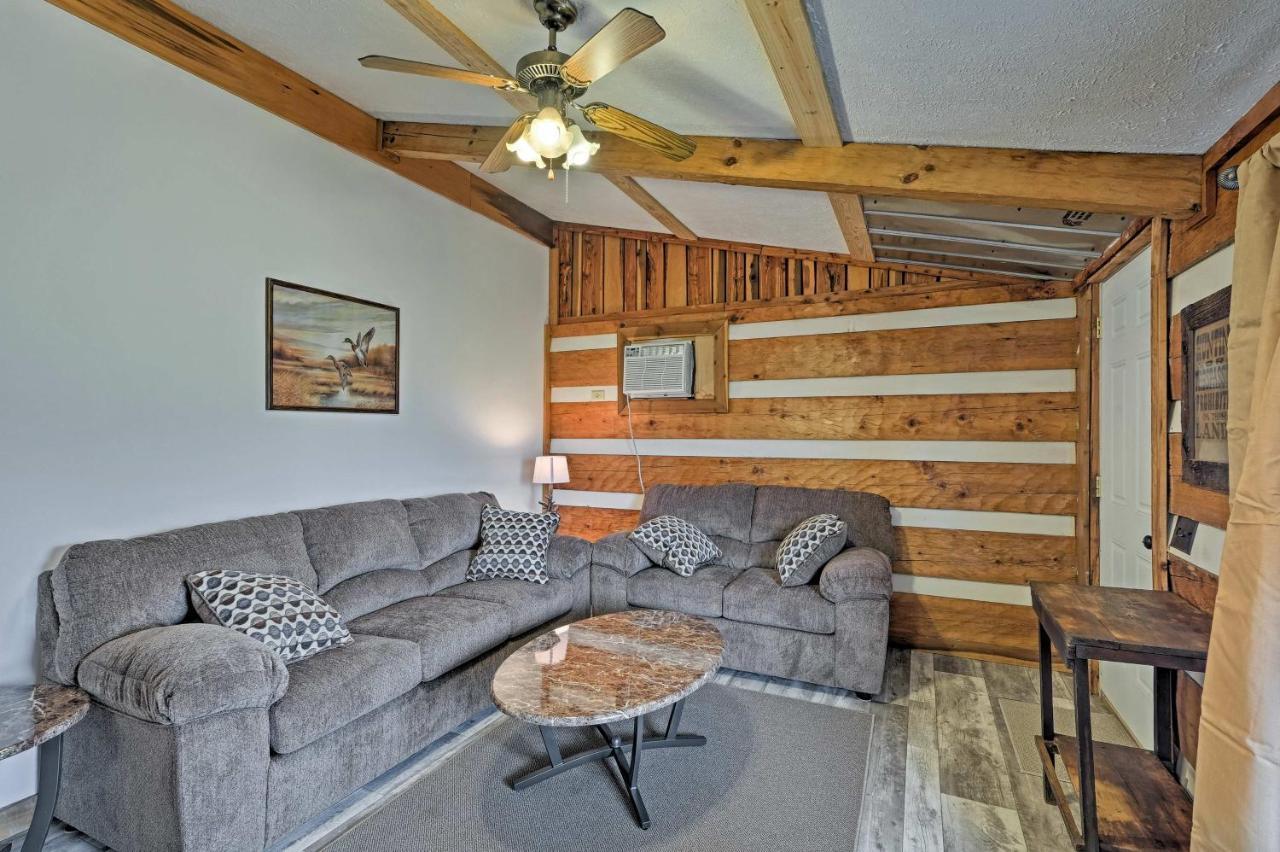 Rogersville Barn Apartment On 27 Acres With Pond! Exterior foto